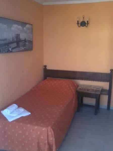 Hostal Playa De Palma Πλάγια Ντε Πάλμα Εξωτερικό φωτογραφία